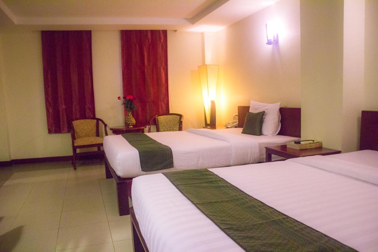 V N E Hotel بنوم بنه المظهر الخارجي الصورة