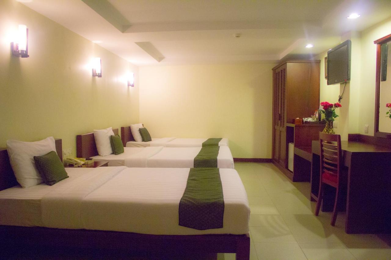 V N E Hotel بنوم بنه المظهر الخارجي الصورة
